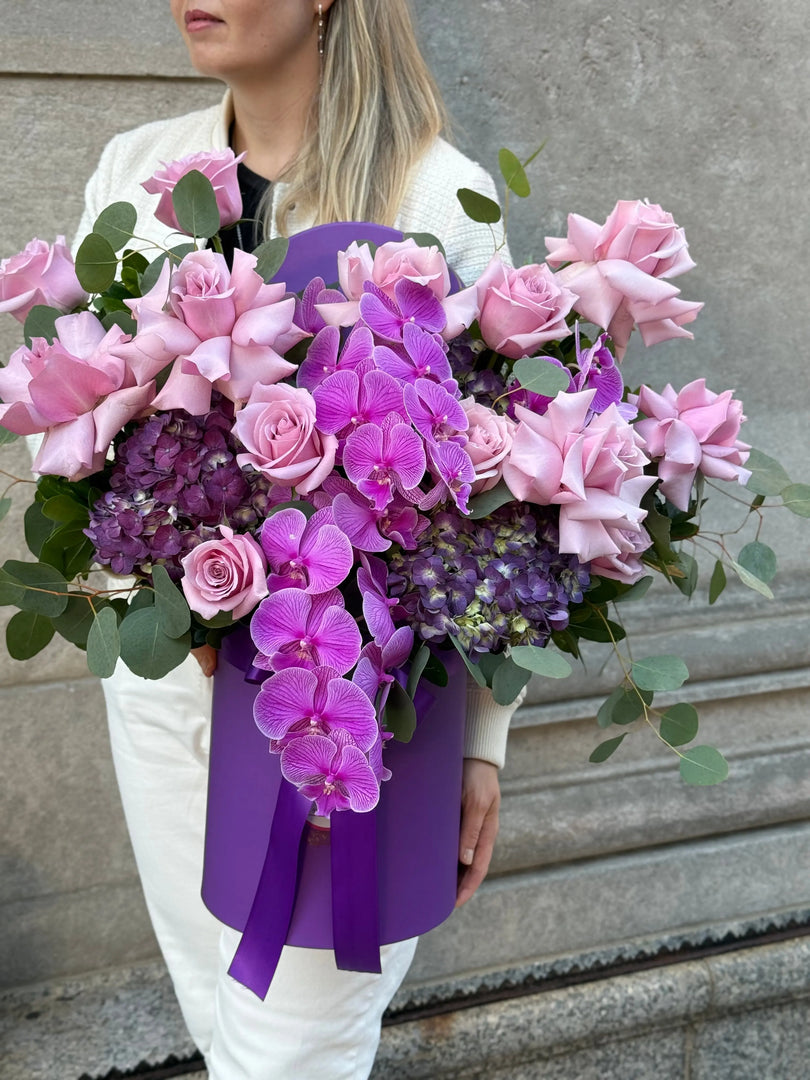 Majestic Bloom box uniqueflowersandroses