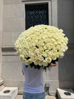 Load image into Gallery viewer, 101 white roses
