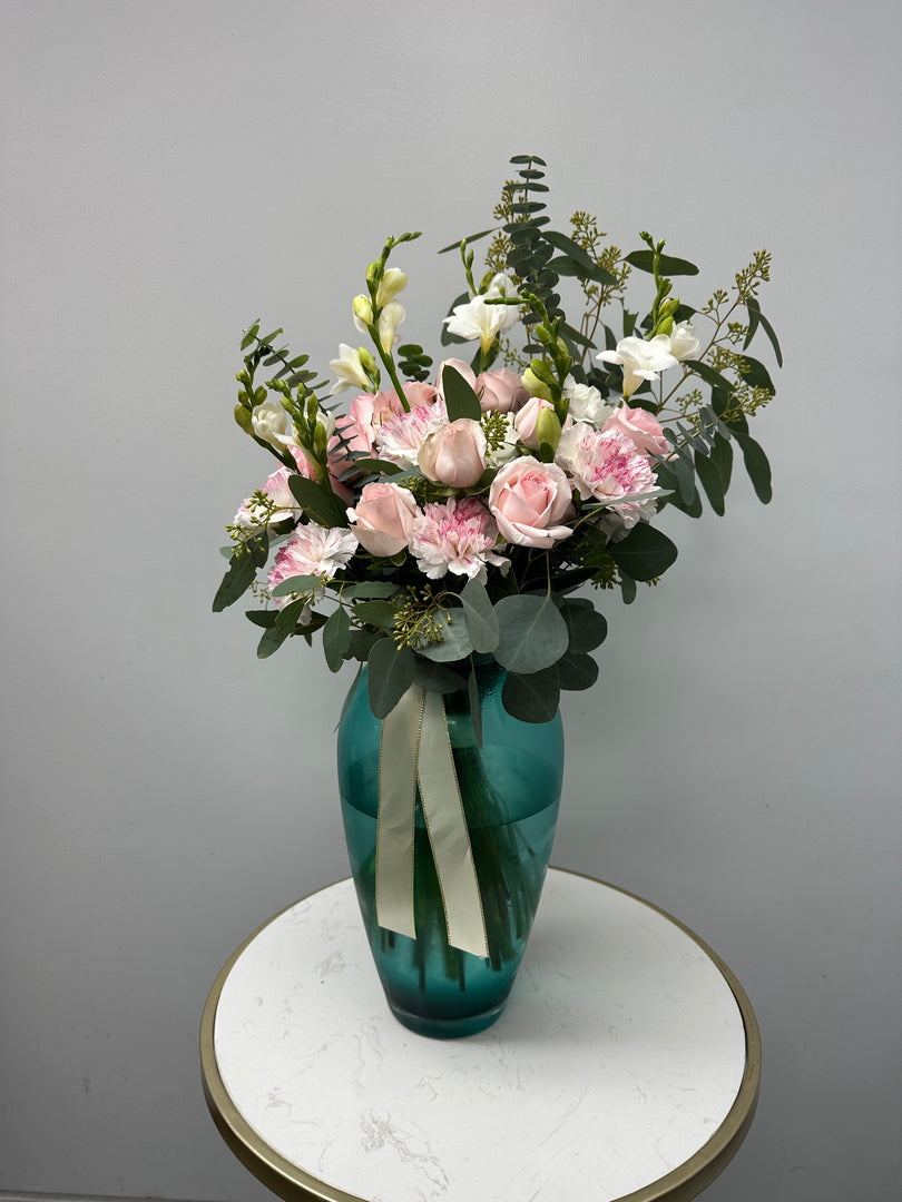 Vase flower arrangement #1
