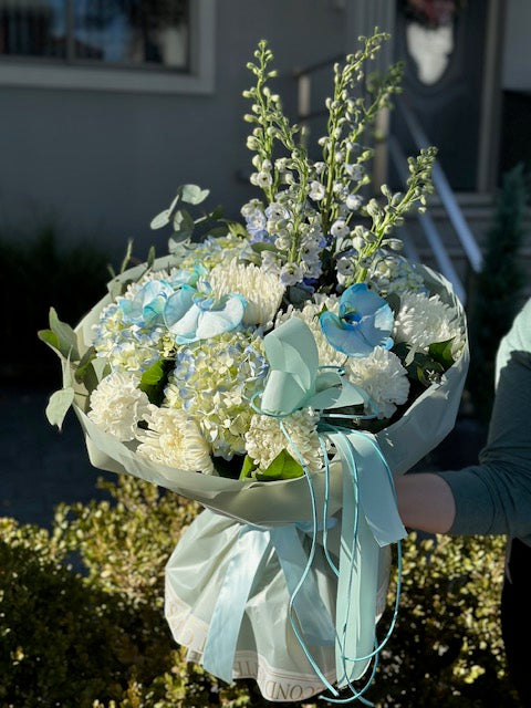 Bouquet "Blue & White"