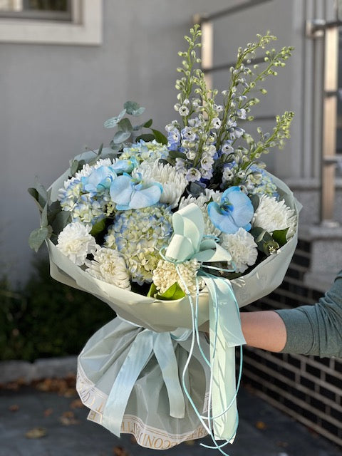 Bouquet "Blue & White"