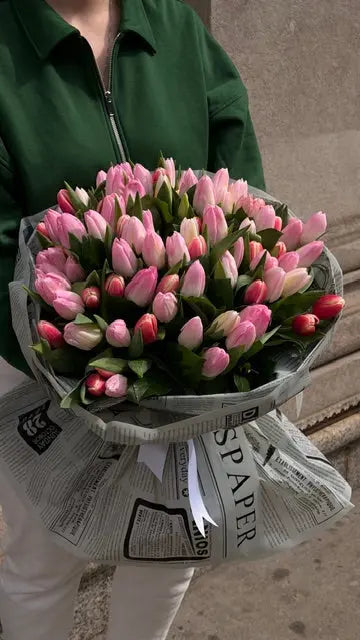 Seasonal Flower mix uniqueflowersandroses