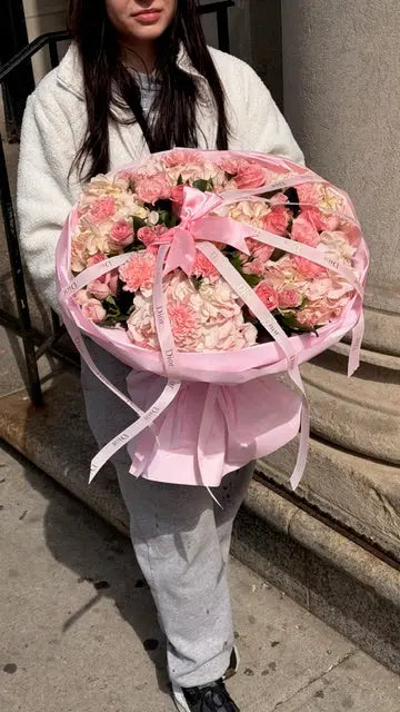 Romantic Garden Bouquet uniqueflowersandroses