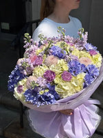 Load image into Gallery viewer, Summer Breeze uniqueflowersandroses
