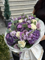 Load image into Gallery viewer, Stormy Elegance uniqueflowersandroses
